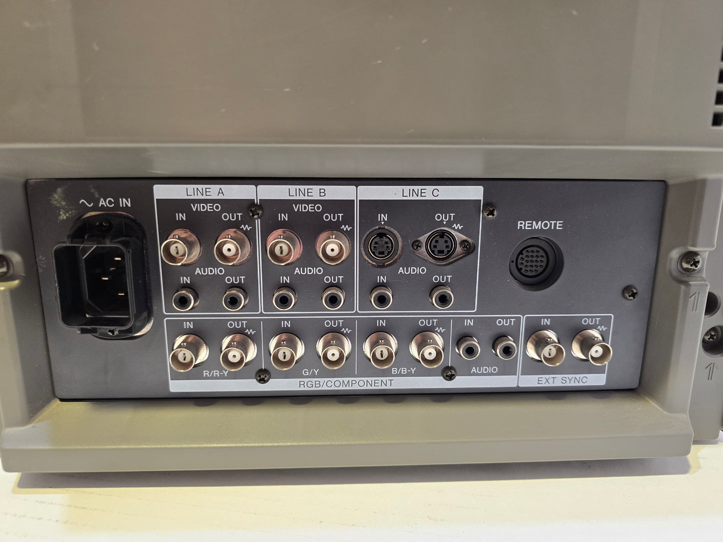 Sony PVM-14M4U
