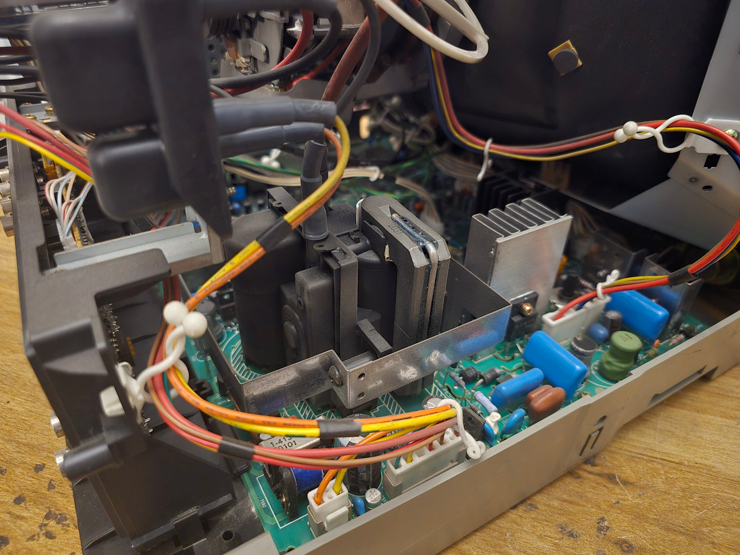 Sony PVM 14M4U