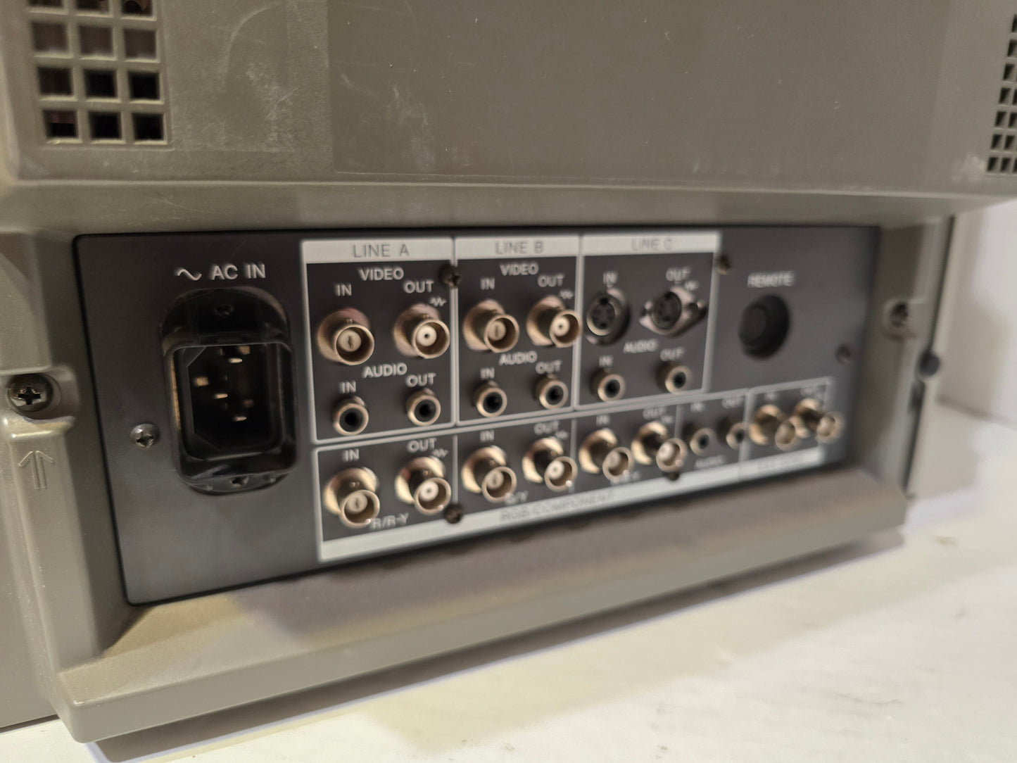 Sony PVM 14M4U