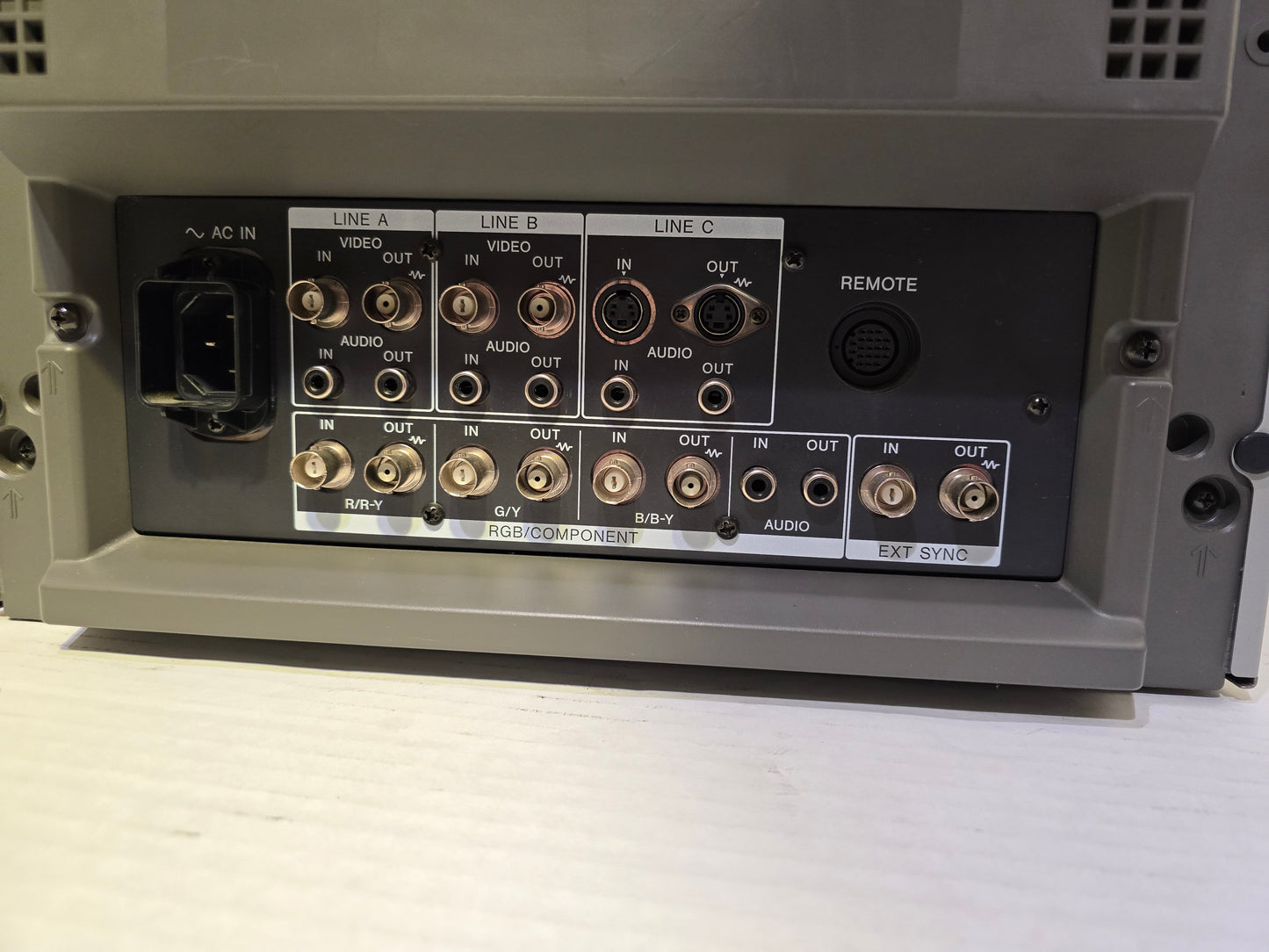 Sony PVM 14M2U