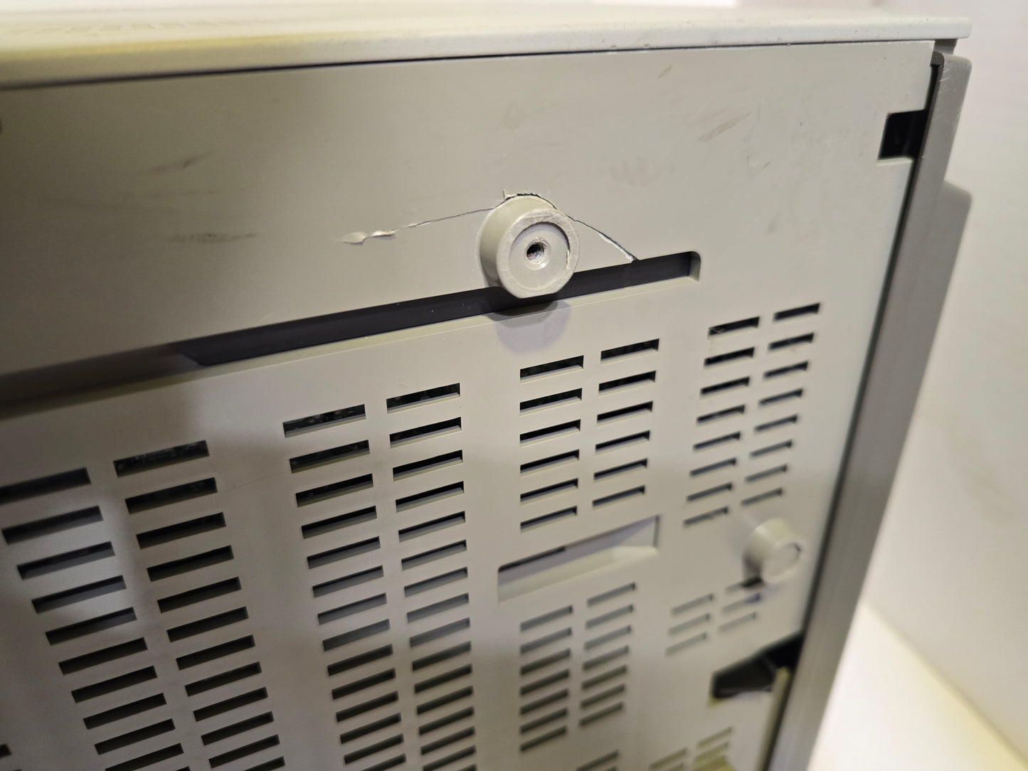 Sony PVM 14M4U