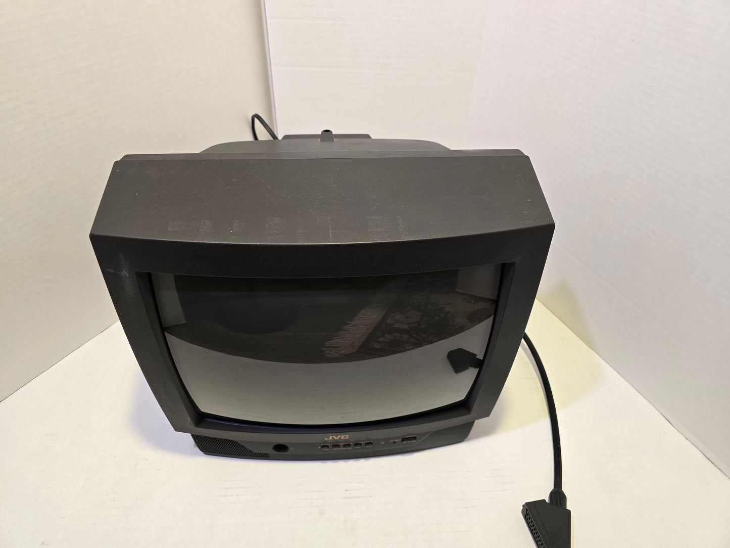 13" JVC C-13110 RGB