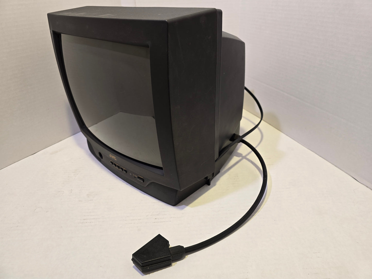 13" JVC C-13110 RGB
