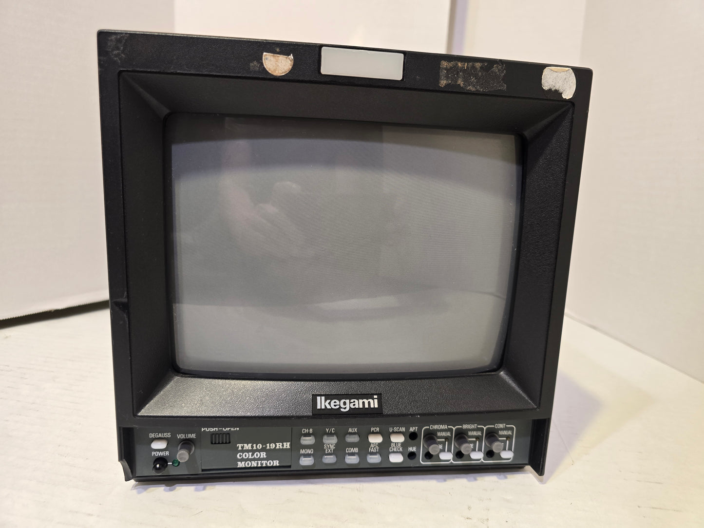 Ikegami TM10-19RHC