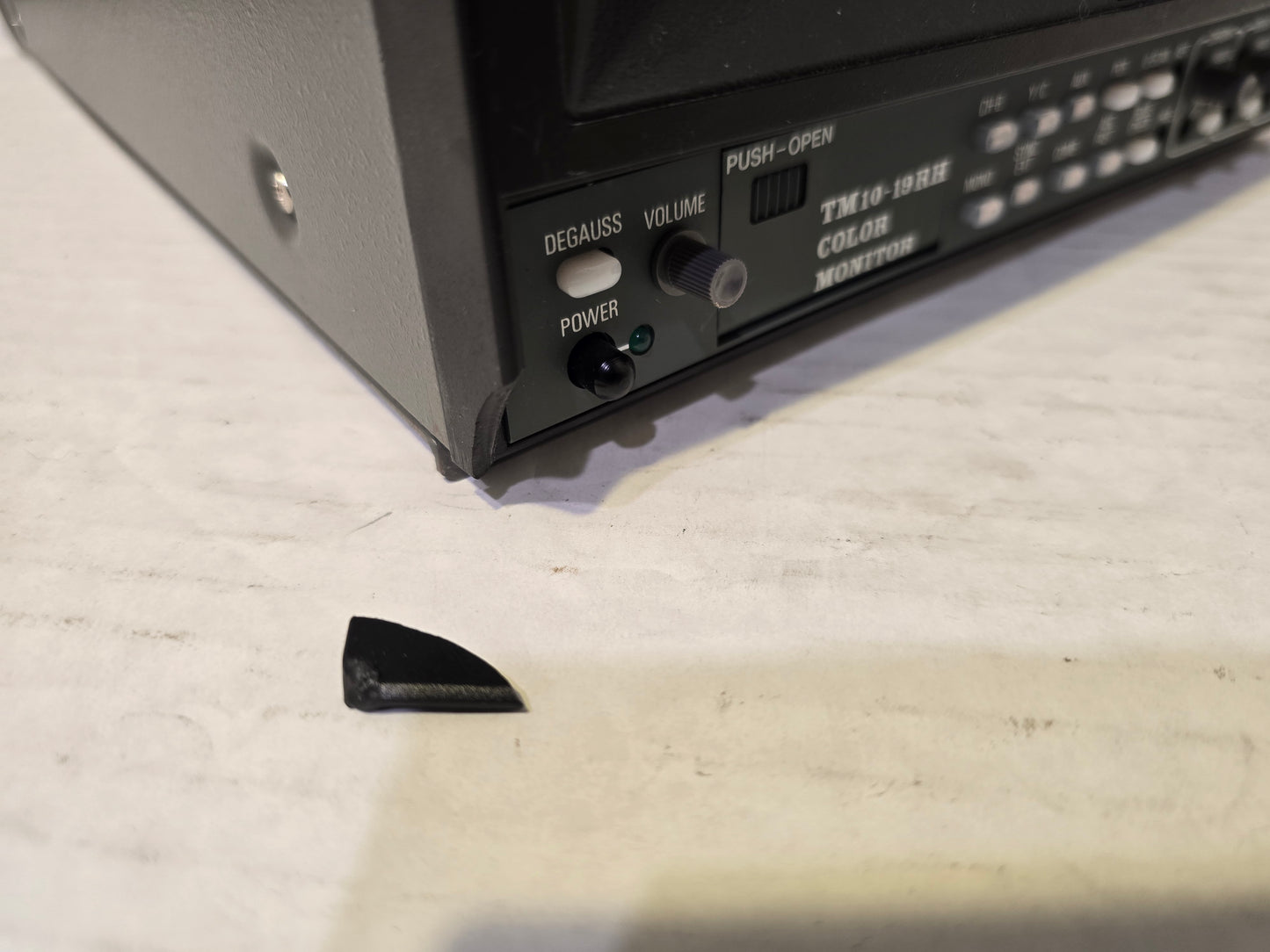 Ikegami TM10-19RHC