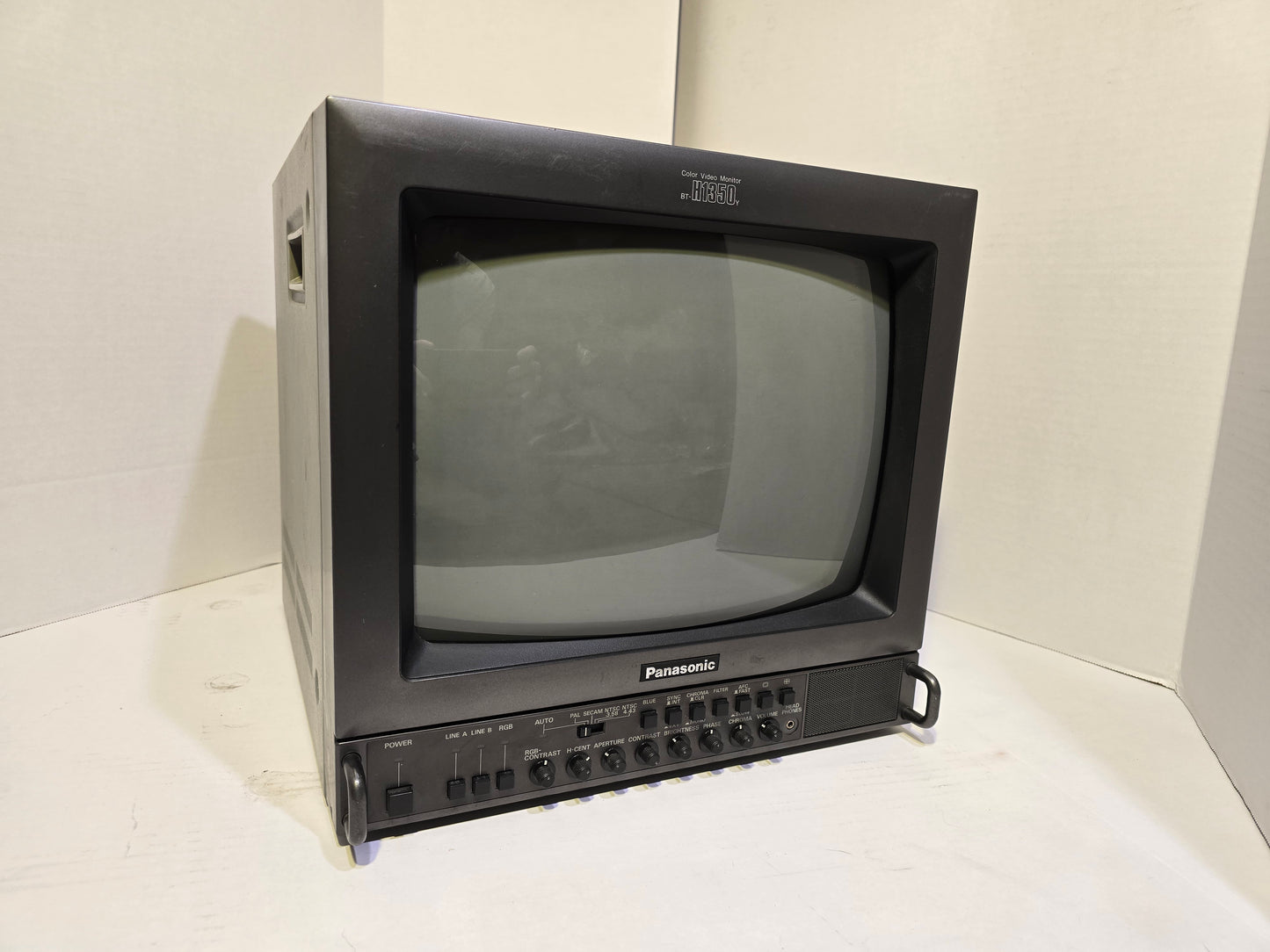 Panasonic BT-H1350Y