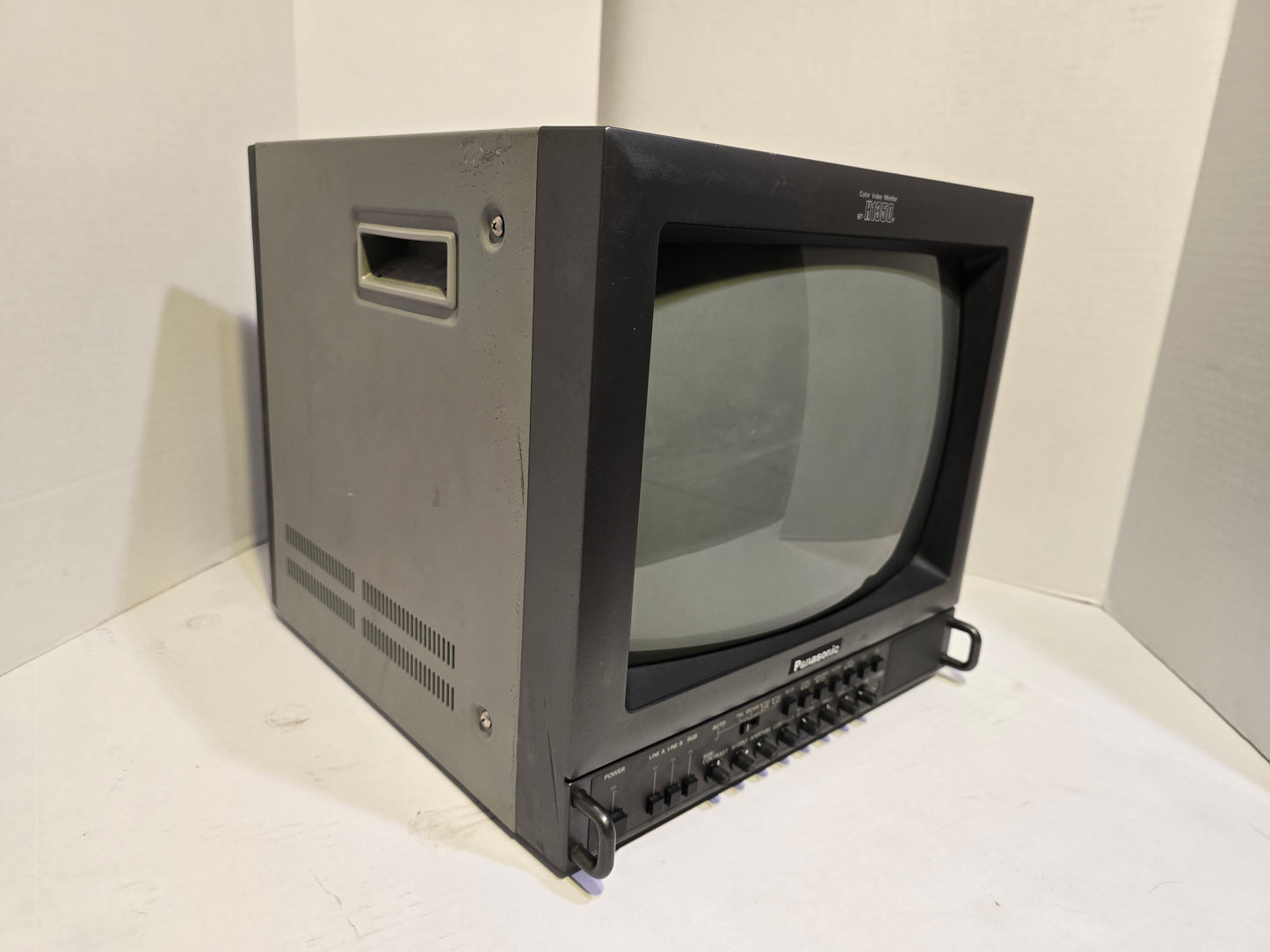 Panasonic BT-H1350Y