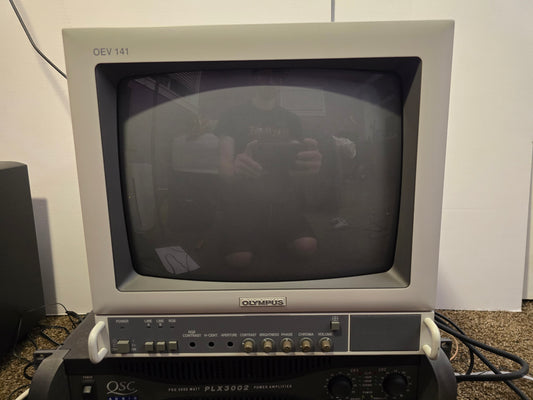 Olympus OEV 141 (Panasonic BT-H1350Y)