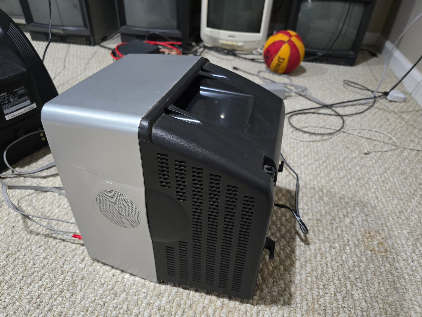 Toshiba 9" DVD TV