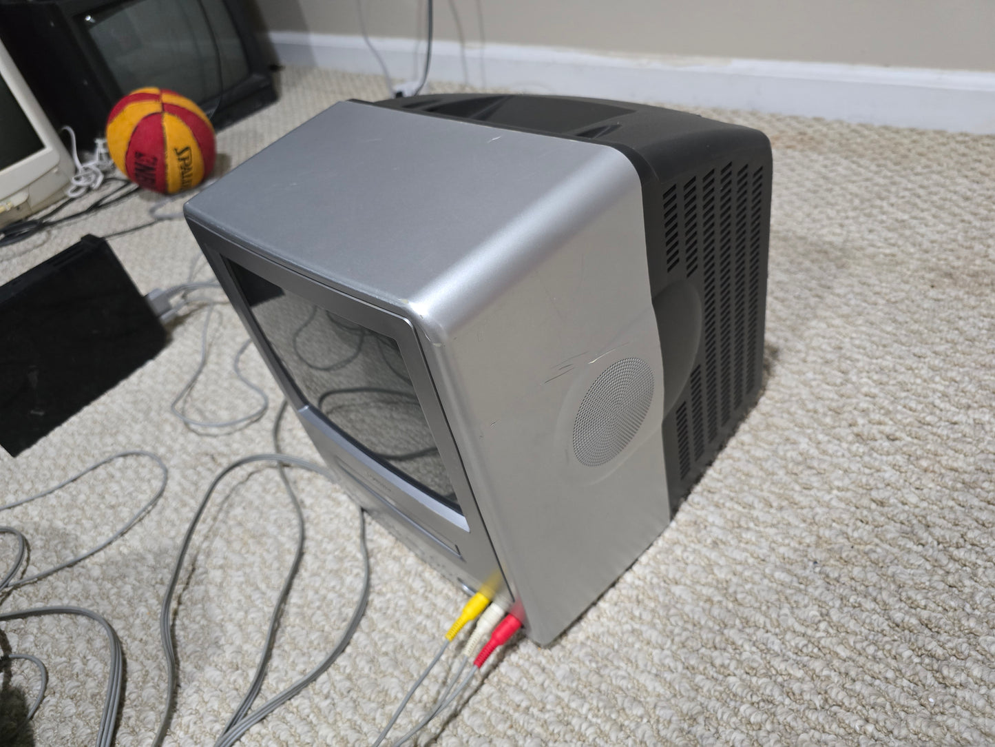 Toshiba 9" DVD TV